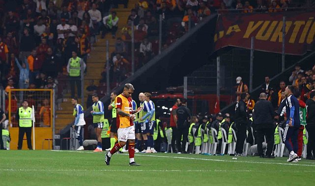 Galatasaray'da Lucas Torreira kırmızı kart gördü