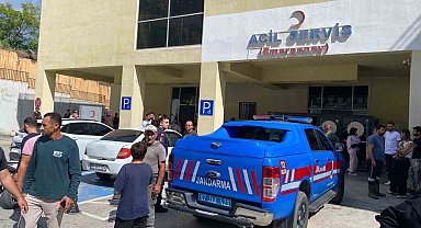 Gazipaşa'da 15 yaşındaki çocuğun iş makinesinin koluna sıkışarak yaralanmasına 2 tutuklama