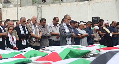 Gazze'de 3 yıl sonra enkazdan çıkarılan 75 Filistinli için cenaze töreni