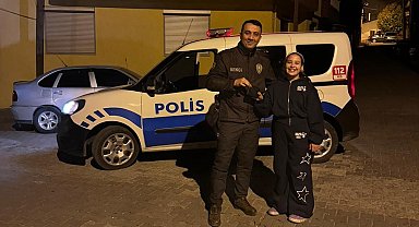 Gediz'de 11 yaşındaki küçük kız bulduğu para dolu cüzdanı polise teslim etti