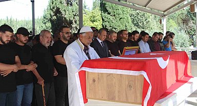 Gemideki faciada hayatını kaybeden Adanalı genç, feryatlar ve ağıtlarla son yolculuğuna uğurlandı