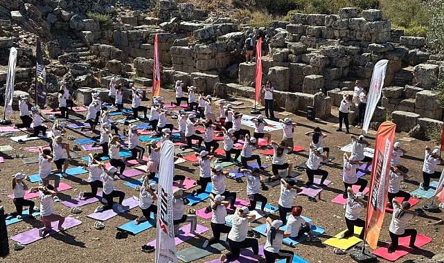 Gençler Kaunos Antik Kenti'nde spor ve tarihle buluştu
