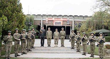 Genelkurmay Başkanı Bayraktaroğlu, Kosova konuşlu Türk Temsil Heyet Başkanlığı'nda
