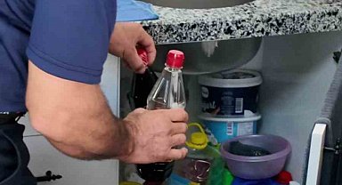 Gıda ürünleriyle deterjanı aynı dolaba koyan kantinci kendini "Abi vallahi yerimiz dar" diyerek savundu