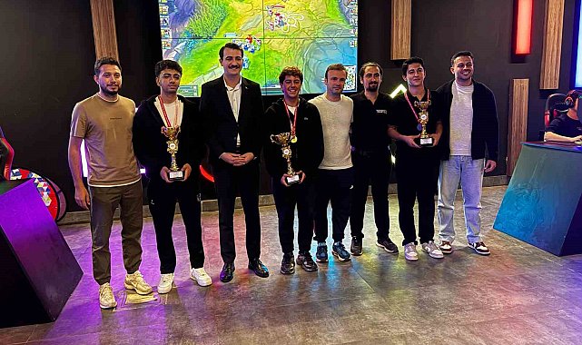 GKV Özel Liseleri öğrencilerinden dijital sporlarda büyük başarı