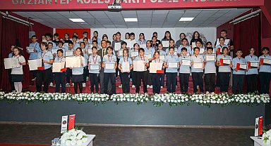 GKV Özel Okullarında Cambridge ve TOEFL sertifika töreni