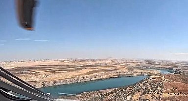 GÖKBEY'in gözünden kadim şehir: Fırat Nehri üzerindeki süzülüşü kokpit kamerasına yansıdı