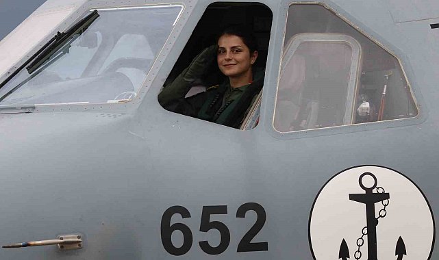 Gökyüzünde bir ilk: Türk Deniz Kuvvetleri'nin ilk kadın uçak pilotu