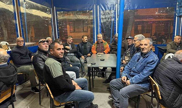 Gömeç de MHP İlçe yönetimi zeytincilerle bir araya geldi
