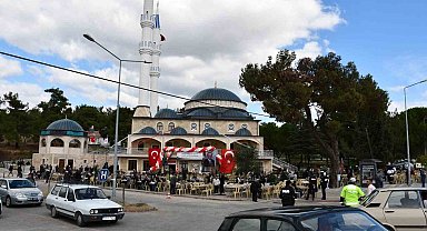 Gördes'te 100 milyon liralık cami ve Kur'an kursu hizmete açıldı