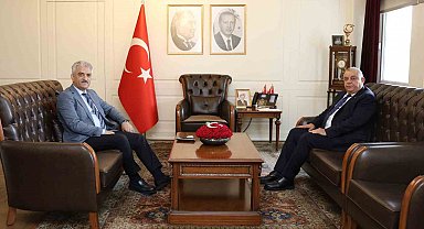 Görev değişimi öncesi veda ziyareti