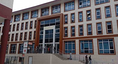 Güllü'nün kızı Tuğyan Ülkem Gülter suçlamaları kabul etmedi: "Annem düştü, herhangi bir temas ettiğini görmedim"