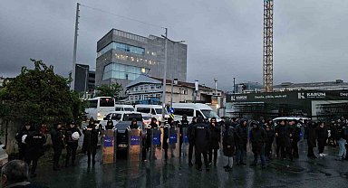 Halk TV'ye inceleme: Polis ekipleri arama yapıyor