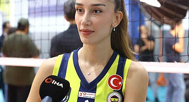 Hande Baladın: "En büyük hedeflerimizden biri, Şampiyonlar Ligi Final Four'da yer almak"