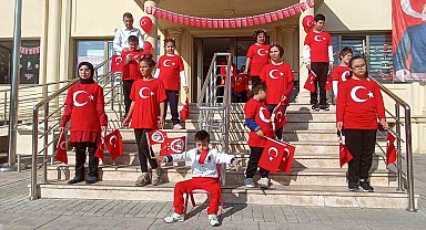 Havza'da özel öğrencilerden Cumhuriyet Bayramı kutlaması