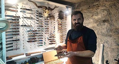 Hayalini odunlukta gerçekleştirdi: Hurda metalleri sanata dönüştürüyor