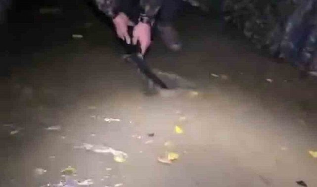 Hazar Gölü'nde kampçılar fırtınaya yakalandı