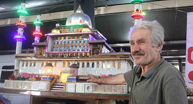 Hobi amacıyla başladı, 400 kiloluk cami maketi yaptı