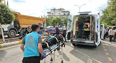 İki motosiklet çarpıştı: 1 yaralı