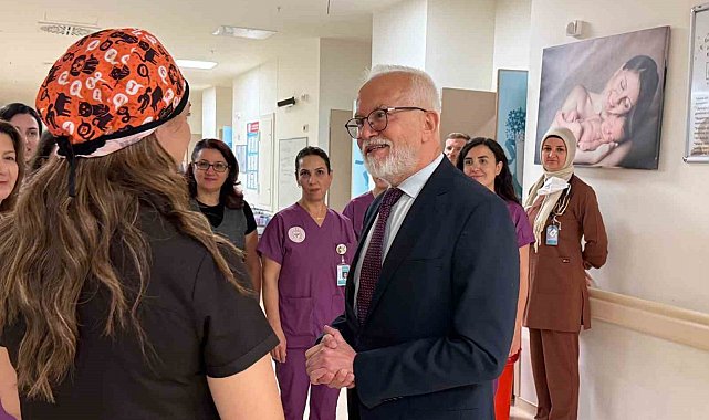 İl Sağlık Müdürü Bildirici, Şehir Hastanesi'ndeki Gebe Okulu ve Ebe Polikliniğini inceledi
