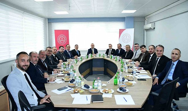 İlçe Milli Eğitim Müdürleri İnönü'de bir araya geldi