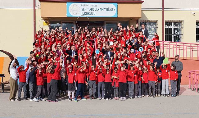 İlkokul öğrencilerinden geleneksel çocuk oyunları