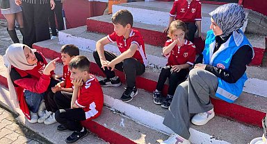 İlkokul öğrencilerine yeni spor alanı oluşturuldu