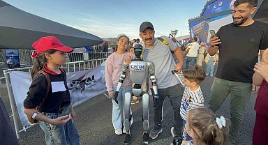 İnsansı robot, TEKNOFEST'in ilgi odağı oldu