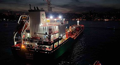 İstanbul Boğazı'nda facianın eşiğinden dönüldü: Kimyasal madde taşıyan tanker kıyıya metreler kala durabildi