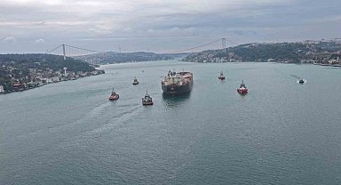 İstanbul Boğazı'nda kritik geçiş: "Nelsa" tankeri nedeniyle gemi trafiği kapatıldı