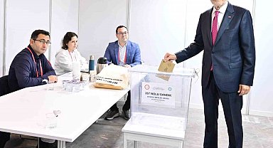İstanbul Ticaret Odası Başkanı Şekib Avdagiç oyunu kullandı