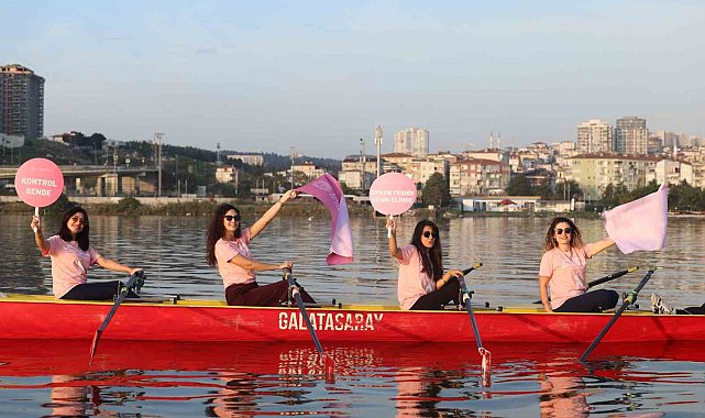 İstanbul'da meme kanserine karşı kürek çektiler