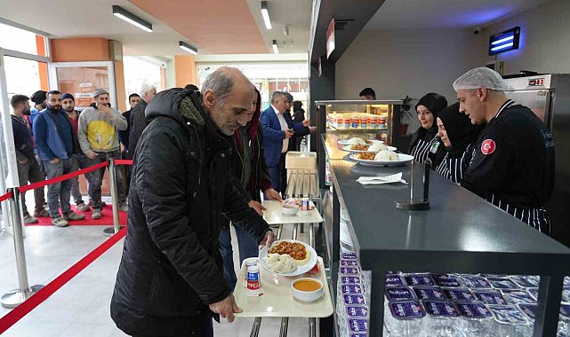 İstanbul'da örnek sosyal belediyecilik modeli: Ekmek 10 tl, yemek 55 tl, 20 bin emekliye 250 milyon TL destek