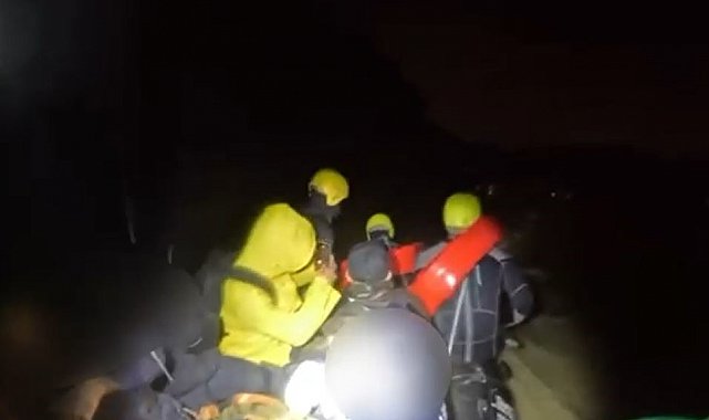 İstanbul'da sağanak yağış felakete dönüştü: Sahil Güvenlik ekipleri 759 vatandaşı botlarla böyle kurtardı