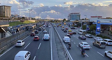 İstanbul'da yağışların bitmesiyle trafik normal seyrine döndü