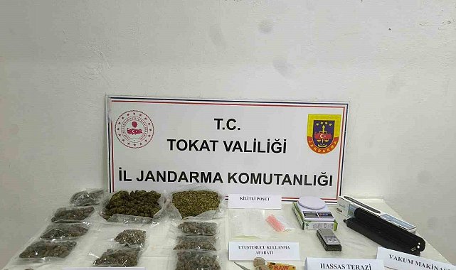 İstanbul'dan Erbaa'ya uyuşturucu sevkiyatına jandarma darbesi