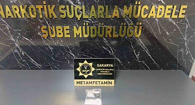 İstanbul'dan Sakarya'ya uyuşturucu sevkiyatı engellendi: 2 tutuklama