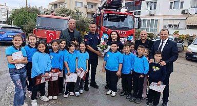 İtfaiye Haftası'nda yangından etkilenen Bağyüzü İlkokulu öğrencilerinden itfaiyecilere anlamlı ziyaret