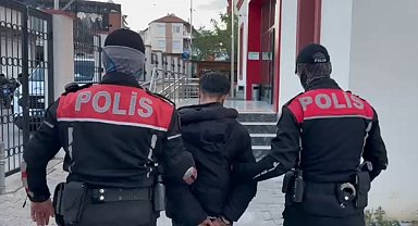 İzmir'de firariler polis takibinden kaçamadı