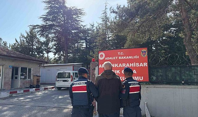 Jandarma çeşitli suçlardan aranan 66 kişiyi yakaladı