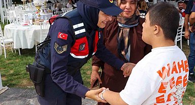 Jandarma personeli özel çocuklarla bir araya geldi