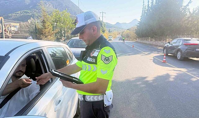 Jandarma Trafik timleri Muğla'da Eylül ayında 97 bin 187 araç denetlendi