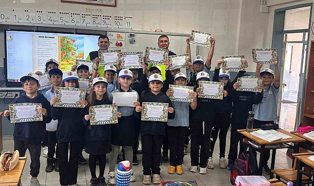 Jandarmadan ilkokul öğrencilerine trafik eğitimi