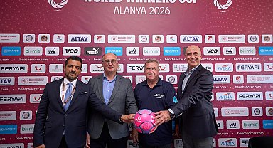 Joan Cusco: "Alanya artık plaj futbolu ailesinin bir parçası''