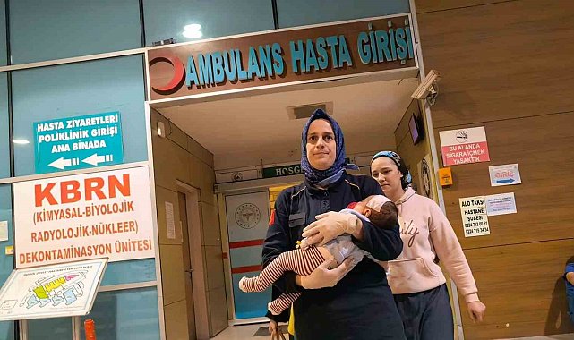 Kanepeden düşen bebek beyin kanaması geçirdi