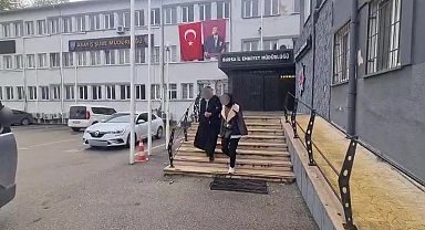 Kapısını film ile açtığı evden ziynet çalan kadın hırsız yakalandı