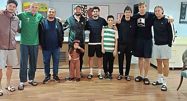 Karacabeyli taraftardan Bursaspor'a karpuz sürprizi