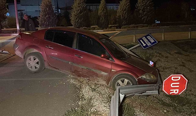 Karaman'da bariyerlere çarpan otomobilin plakasına 46 bin lira ceza