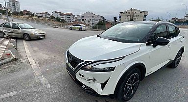 Karaman'da ciple otomobil çarpıştı: 2 yaralı