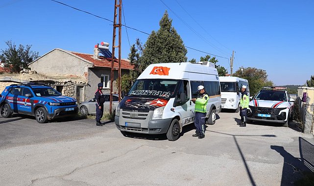 Karaman'da jandarma ekiplerinden okul çevrelerinde sıkı kontrol